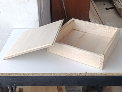 Caja de Regalo Artesanal en Madera Balsa